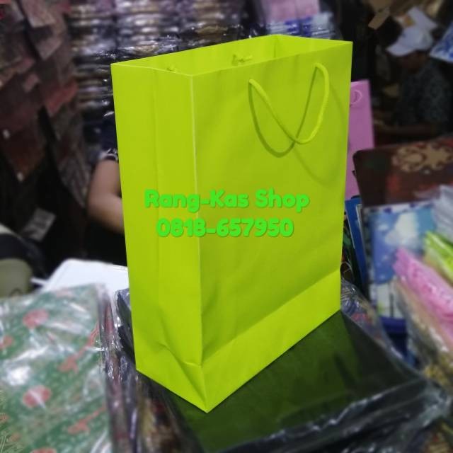 

(TERLARIS) Paperbag Hijau Melon Folio Artkarton