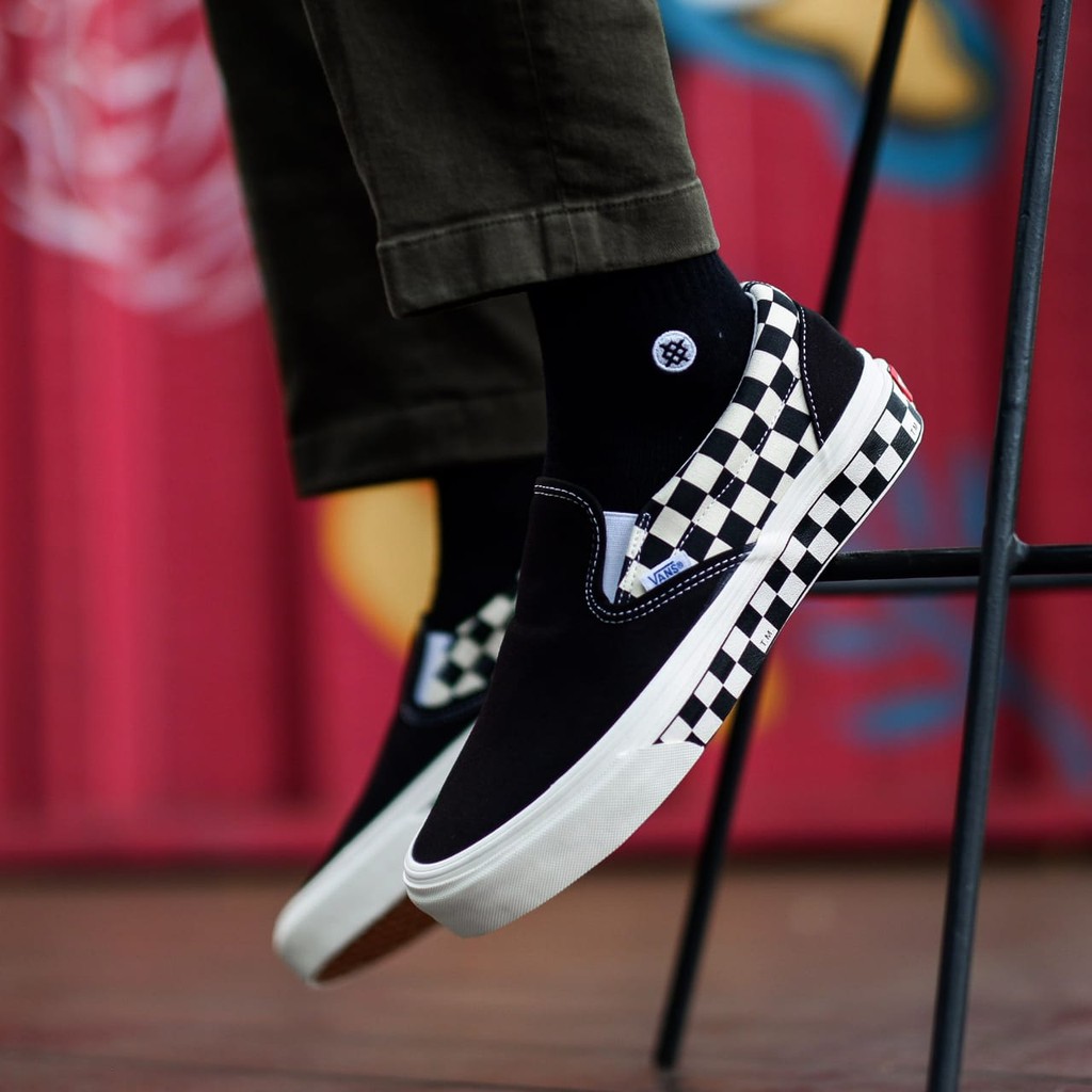 [BNIB] SNEAKERS VANS SLIP ON SIDEWALL CHECKERBOARD BW SEPATU CASUAL SKATEBOARD SPORTY-3