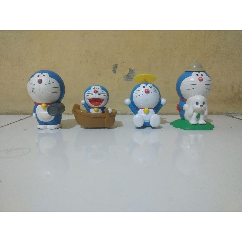 Mainan / Figure (Preloved) Doraemon / Happy Meal / Mc Donald's / Termurah