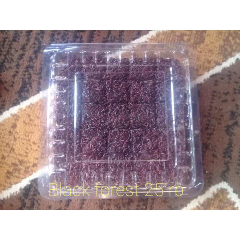 

BlackForest/ukuran besar20x20cm