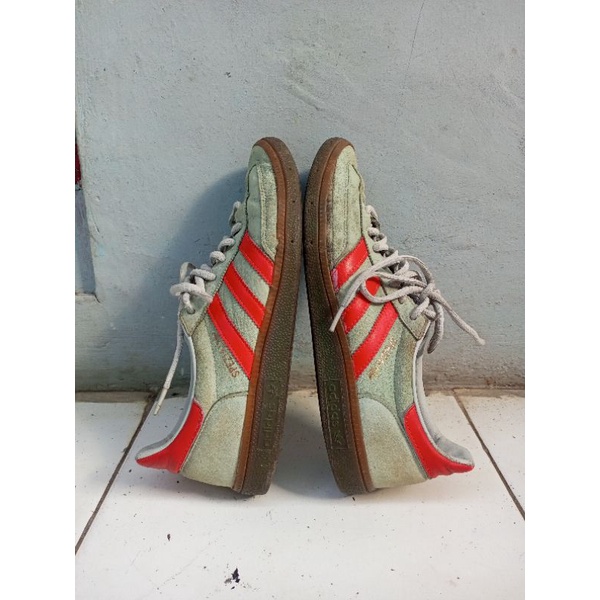 Adidas Spezial Grey red
