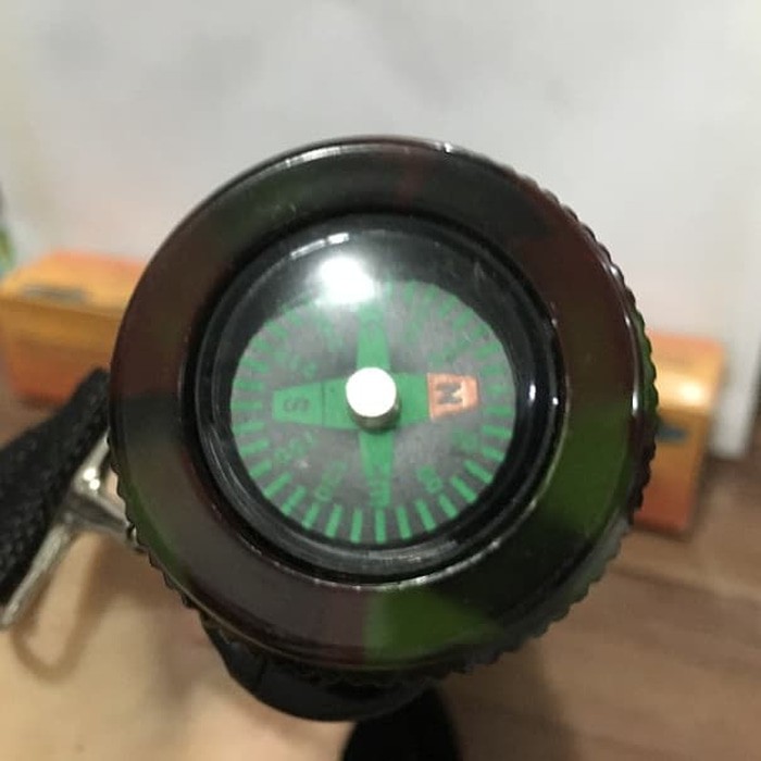 Senter Zoom Panjang Loreng Tahan Air Alloy GSE GS-50000W Terang Kompas