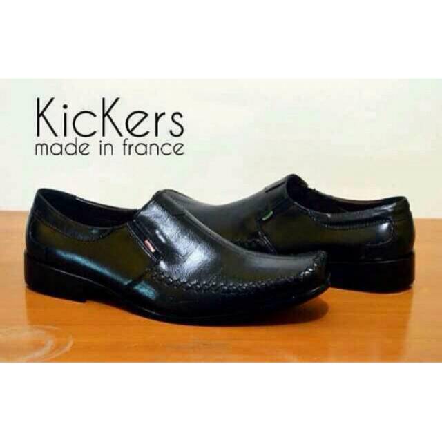 Sepatu kickers pantopel