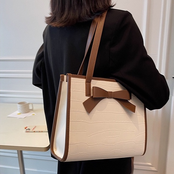 ( 2PC 1KG ) GTBI998879268 New Arrival  !!!  Tas Selempang Wanita Import  Premium Terbaru