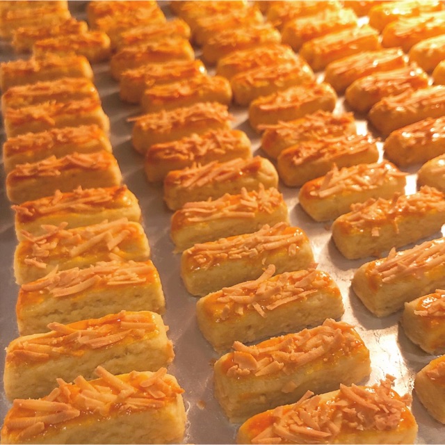 

The Kaastengel Edam Cheese premium