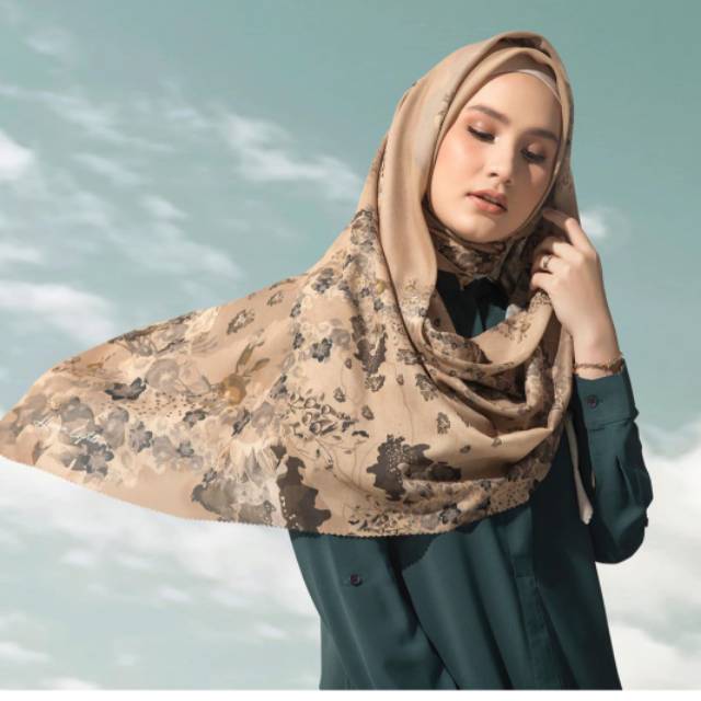 Ramsi Scarf By HL Premium