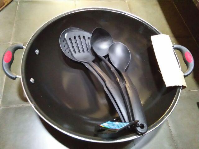 Wajan Cekung Enamel Hokky - 35 Cm