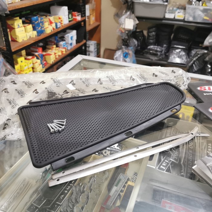 List Pedang set Karpet Lidah Tengah lantai FA Italia Vespa PTS special