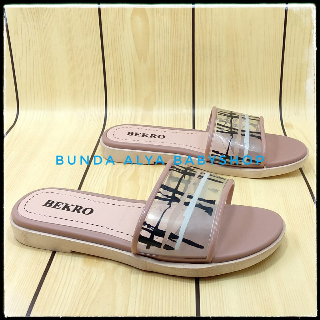 Sandal Slop Wanita SALEM Kotak Size 36 - 40  - Sendal Slop Wanita Alas Karet BEKRO - Sendal Wanita SALE