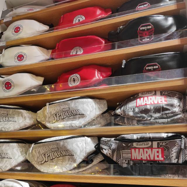 Waistbag MINISO MARVEL & SPIDERMAN Tas Pinggang Miniso X Marvel Miniso X Spiderman waistbag marvel