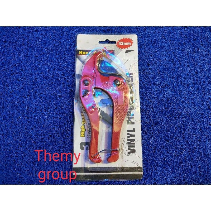 

GUNTING PIPA/CUTTINGPIPA.