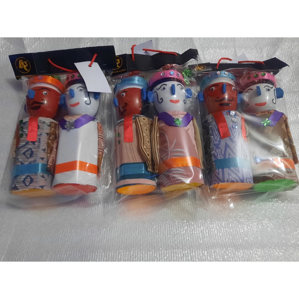 Boneka Ondel Ondel Besar Dan Kecil Handmade