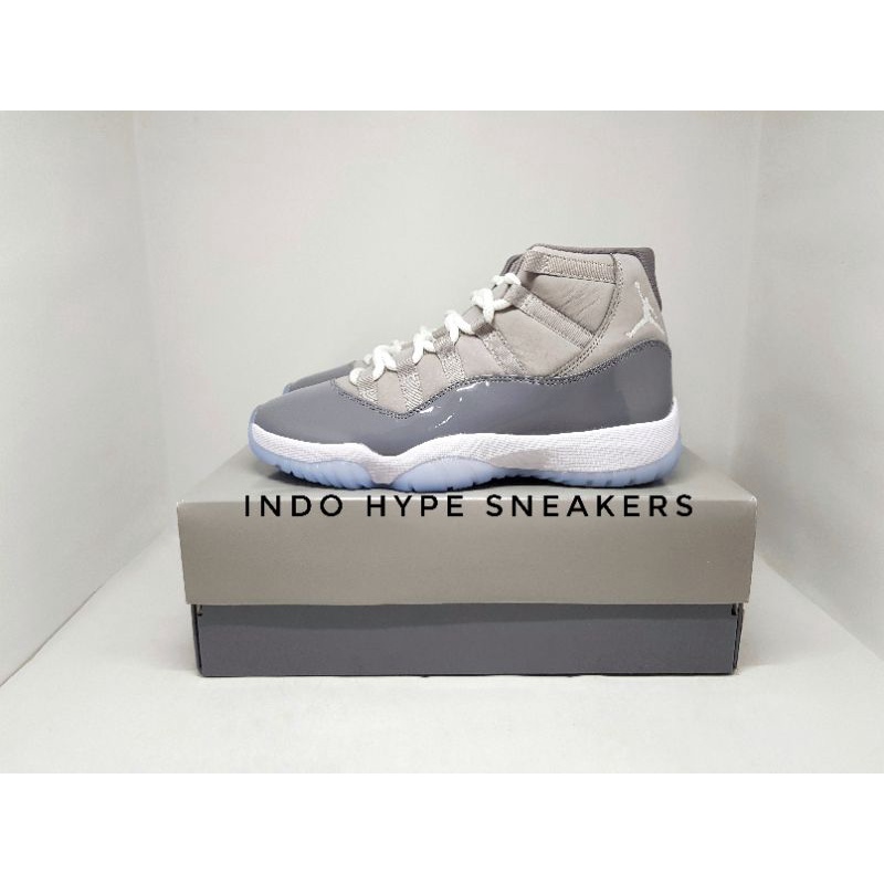 white grey jordan 11