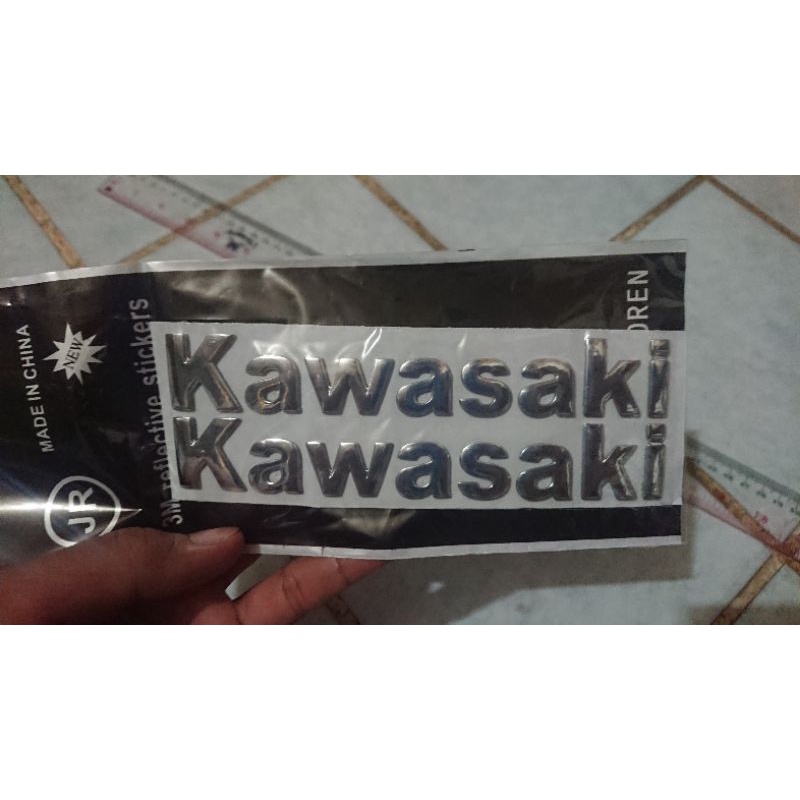 Sticker-Stiker Timbul-Emblem-Logo Kawasaki Motor buat Ninja 150-Ninja 250-Z 250-ZX 25R-ZX 6R-ER 6