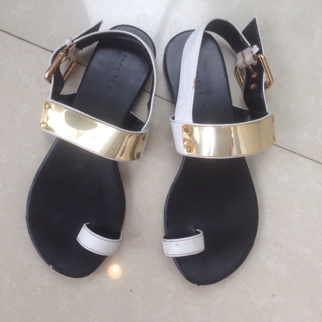 Sandal Charles and Keith ori preloved