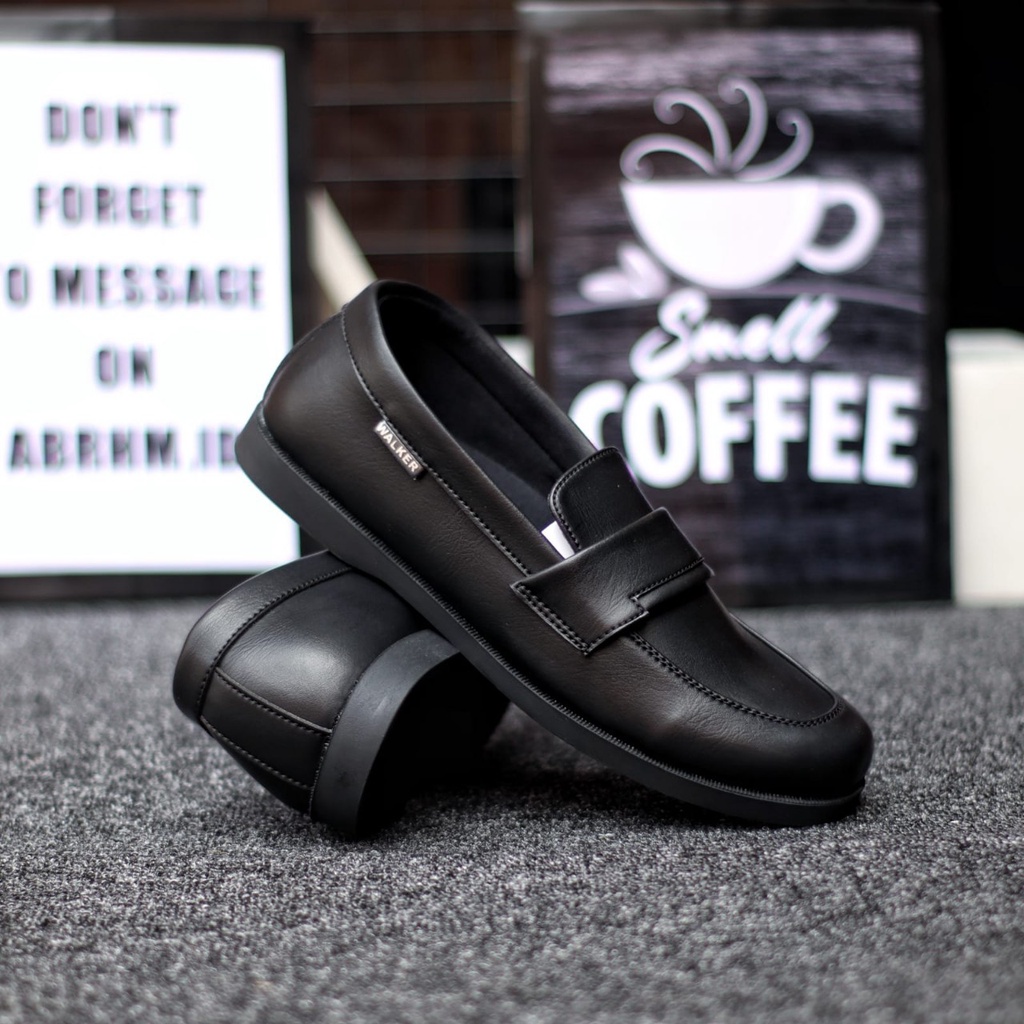 LAMO Sepatu Kasual Casual Slip On Pria Kerja Kulit Sintetik Model Slop Original Brand Kondangan Hitam