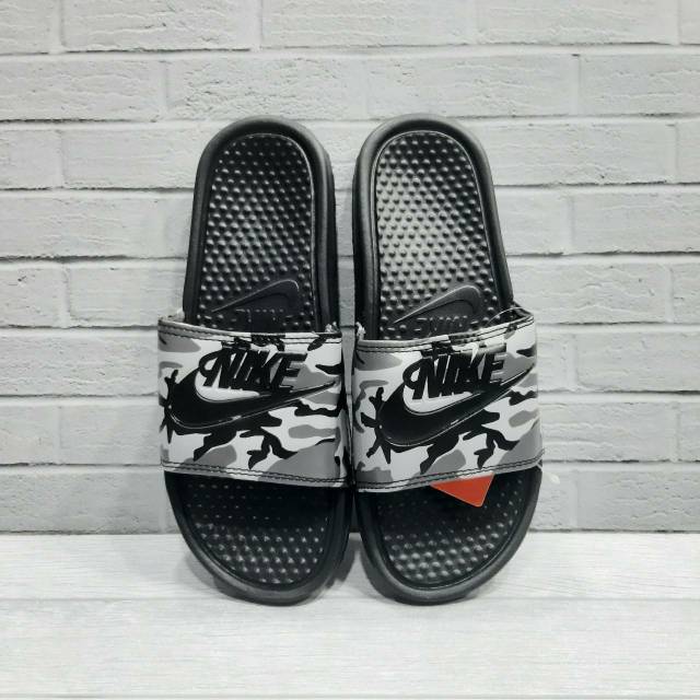 grey nike sliders mens