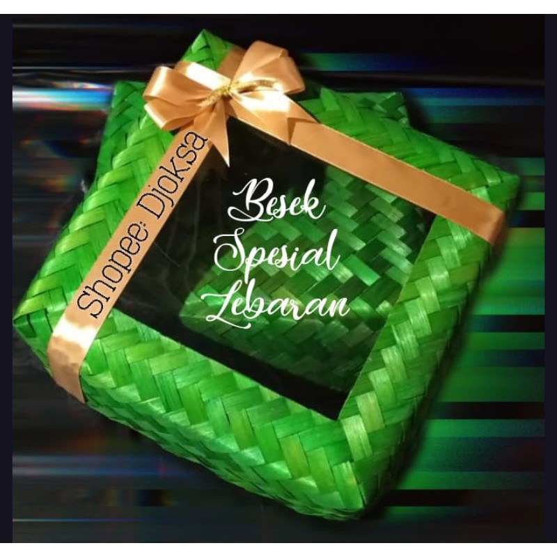 

Besek bambu hias parcel Lebaran kwalitas super