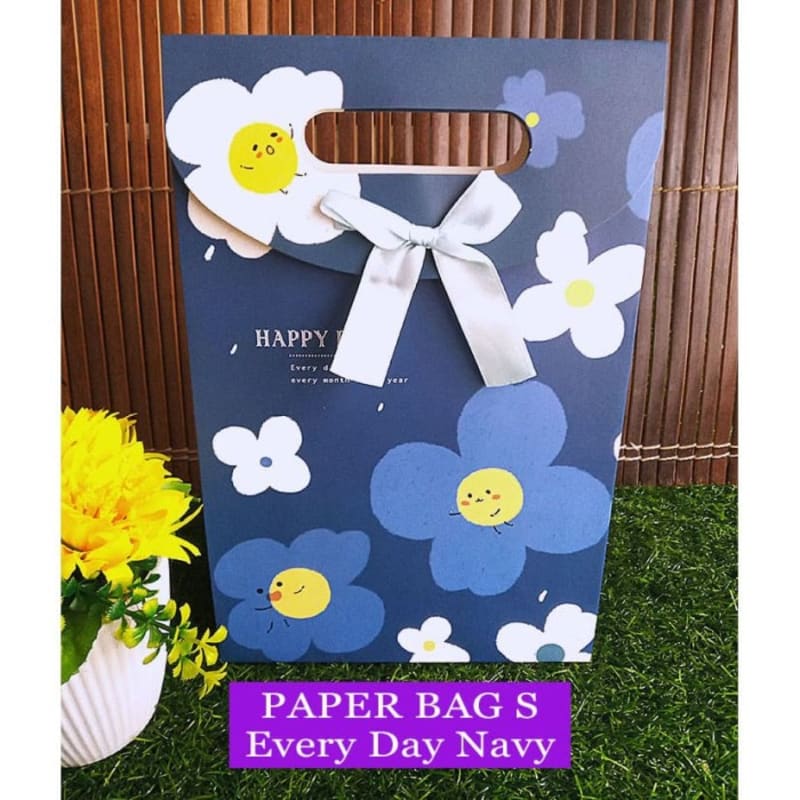 

Paper Bag Motif / Tas Kertas Kado / Tas Ulang tahun - S EVERY DAY