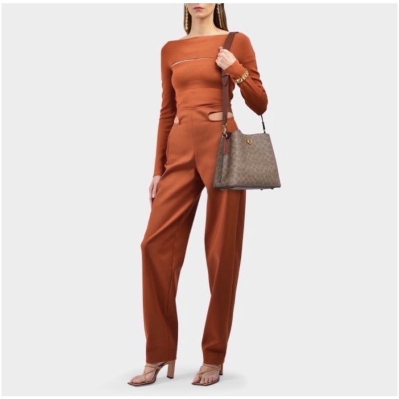 CH Willow Shoulder Bag In Signature Canvas  (C2745)