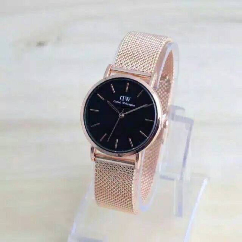 Jam Tangan Wanita DWE Balok Classic Strap Magnetik