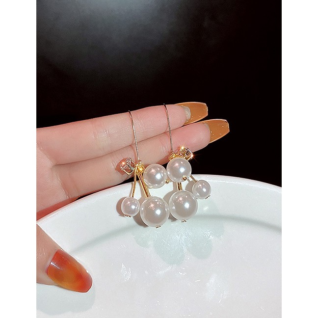 LRC Anting Gantung Fashion Pearl Pearl And Diamond Geometric Earrings V12901