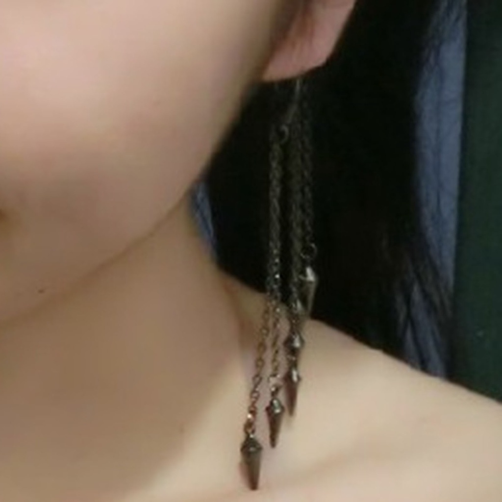 Hu Hu Hu Hu Hu Alat Bantu Pasang Kacamata♡ 1pc Anting Klip Tanpa Tindik Model Rumbai Panjang Untuk Wanita