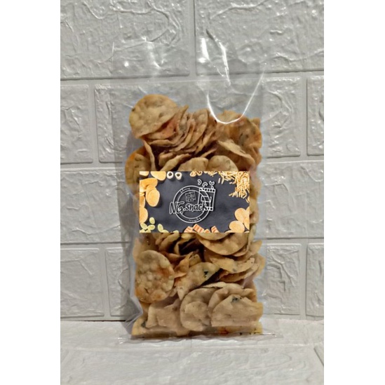 

SNACK KILOAN PANGSIT AROMA DAUN JERUK 250 gr