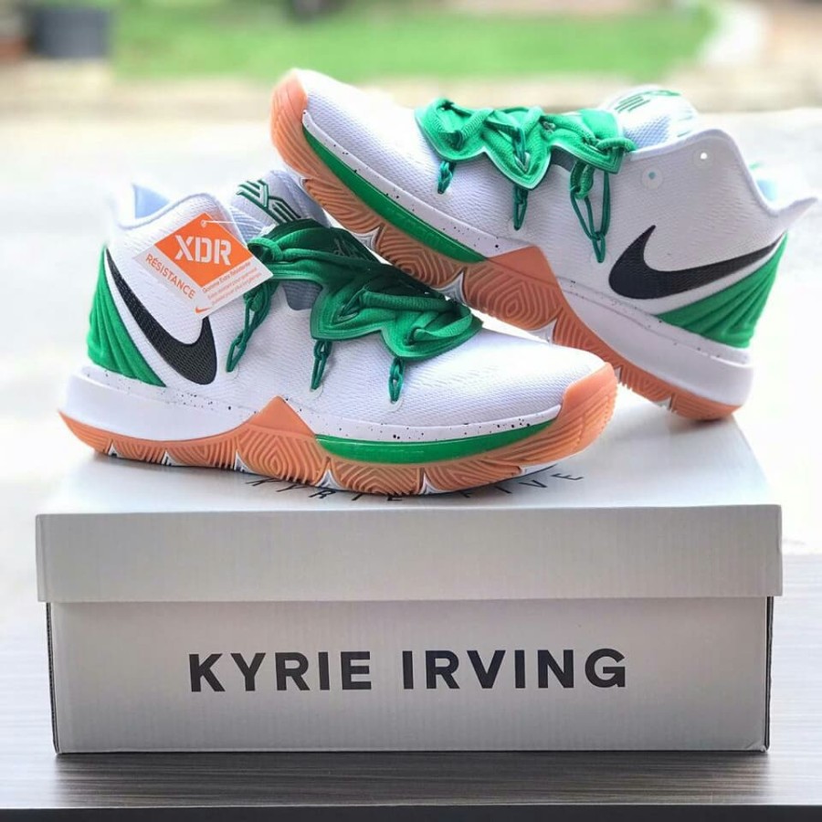 kyrie 5 white