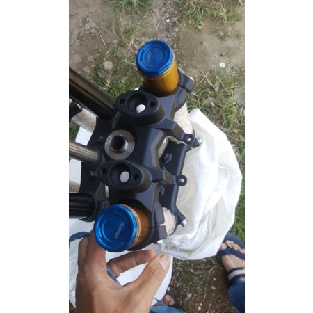 USD CB150 X ORIGINAL MERK SHOWA