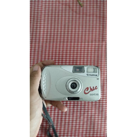 kamera analog fujifilm chic motor