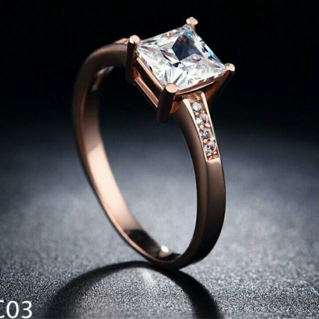 Cincin Lapis Emas 18K Batu Cubic Zircon AAA C03