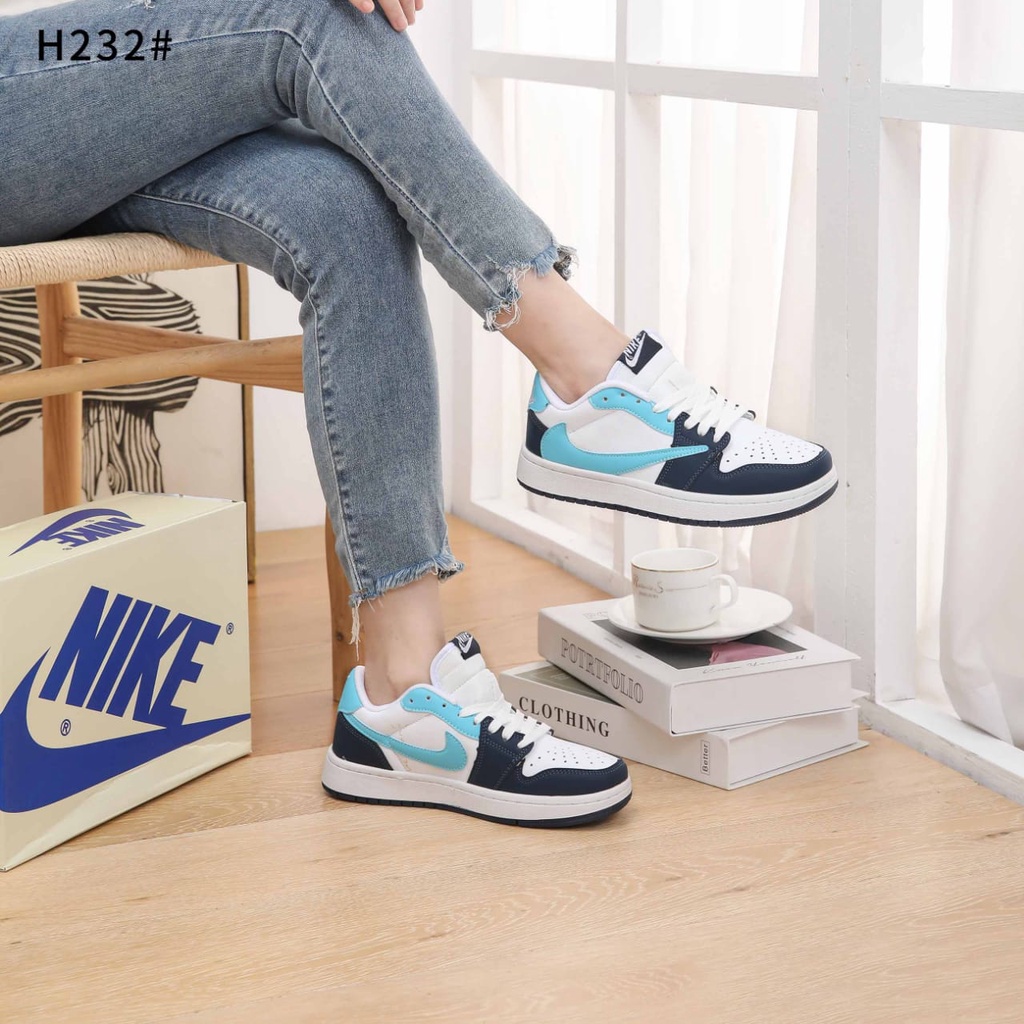 NK X AJ 1 Low With Logo Woman Sneakers H232