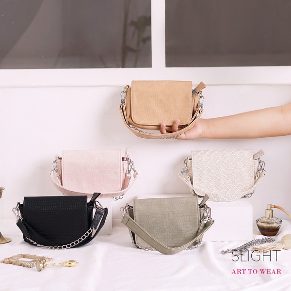 SLIGHT Clutch Scale All Colour ( 5 warna ) Tas Selempang Slingbag Hitam Pink Coklat Hijau Sage Green