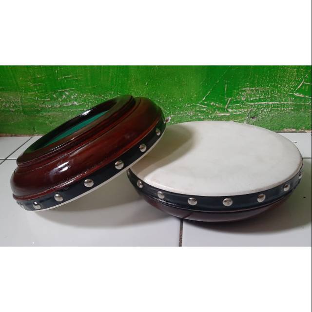 SATU PASANG MARAWIS / KEPRAK