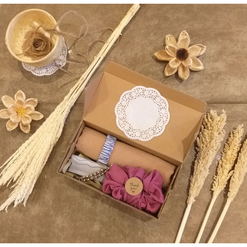 

Giftbox hampers ekonomis