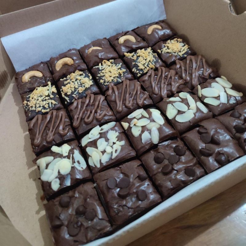 

Choco Fudgy Brownies 5 Topping