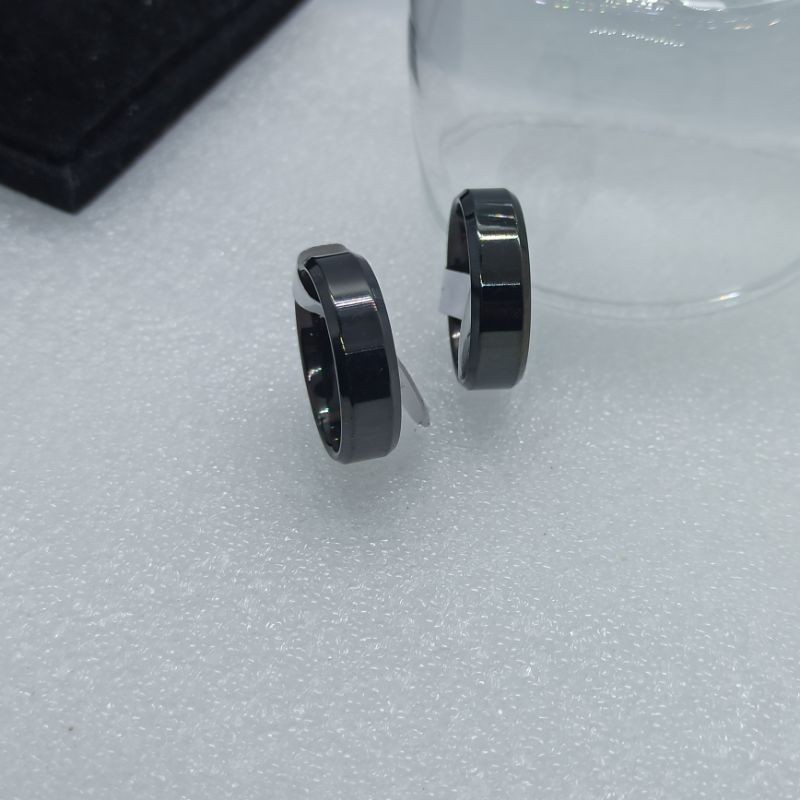 Cincin Titanium Couple Hitam Polos