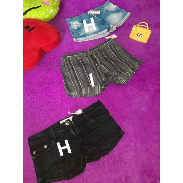 celana pendek preloved