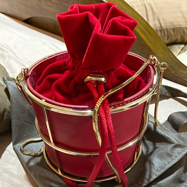 tas pesta serut brand charles and keith