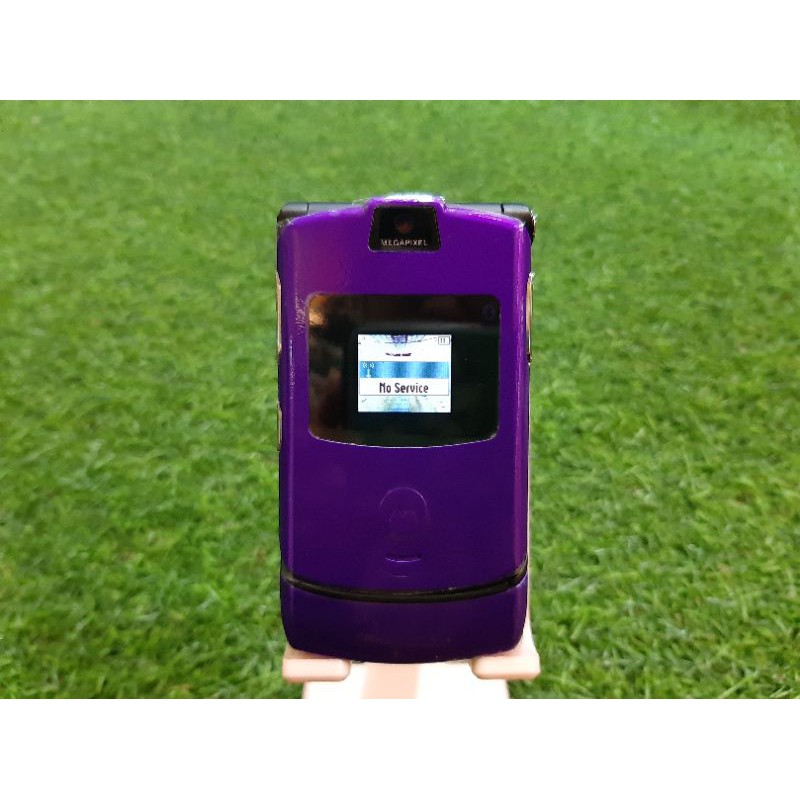 HP Motorola V3 Ungu RAZR Jadul Flip Lipat Mulus Banget Spt V3i