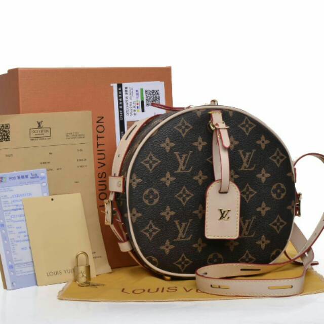 LV Boite Chapeau Souple Monogram 5217