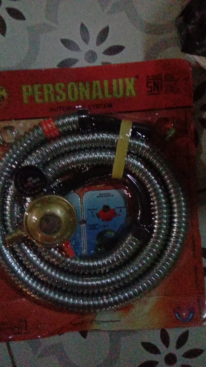 Selang Kompor Gas Dengan Regulator Meter Merek Personalux (paket)