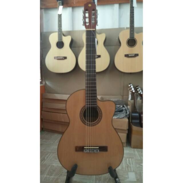Gitar Yamaha Classic