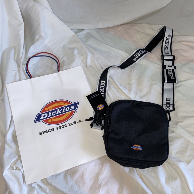 SlingBag Dickies Black / Hitam With Paperbag