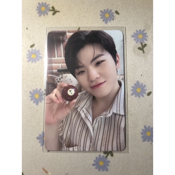 woozi beside your choice photocard