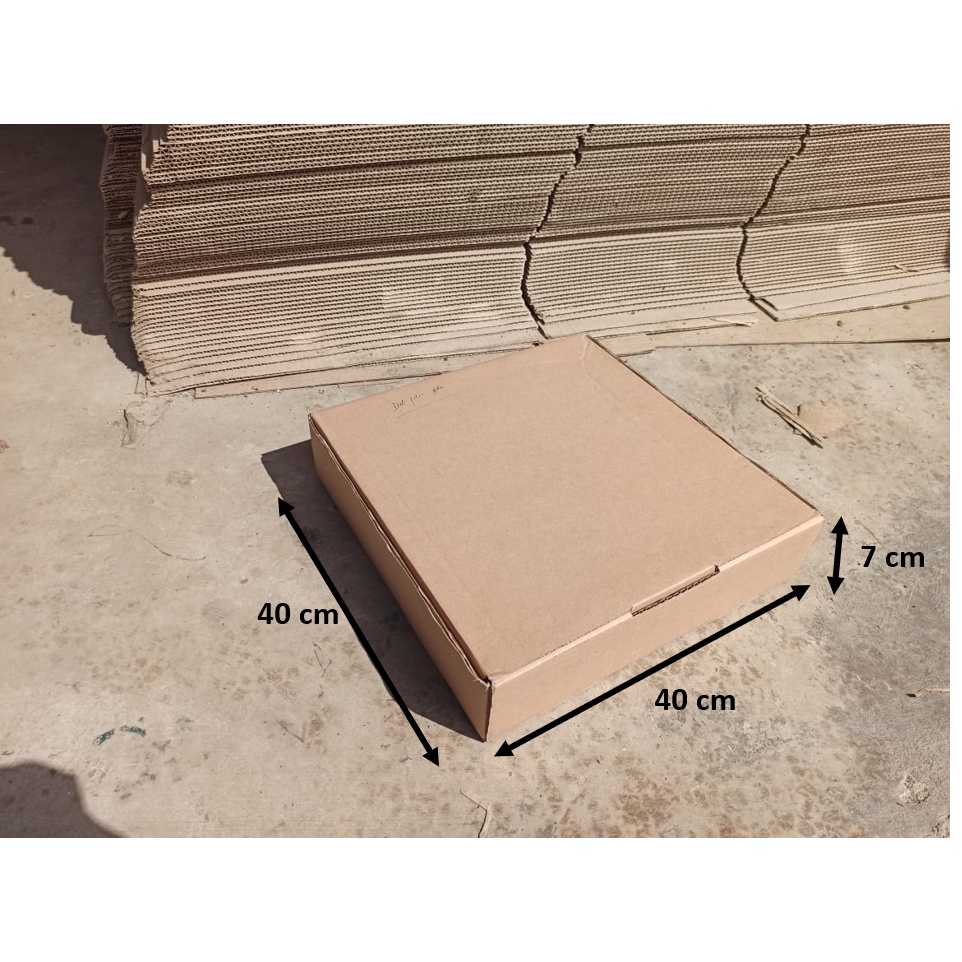 

kardus pizza diecut 40x40x7 cm