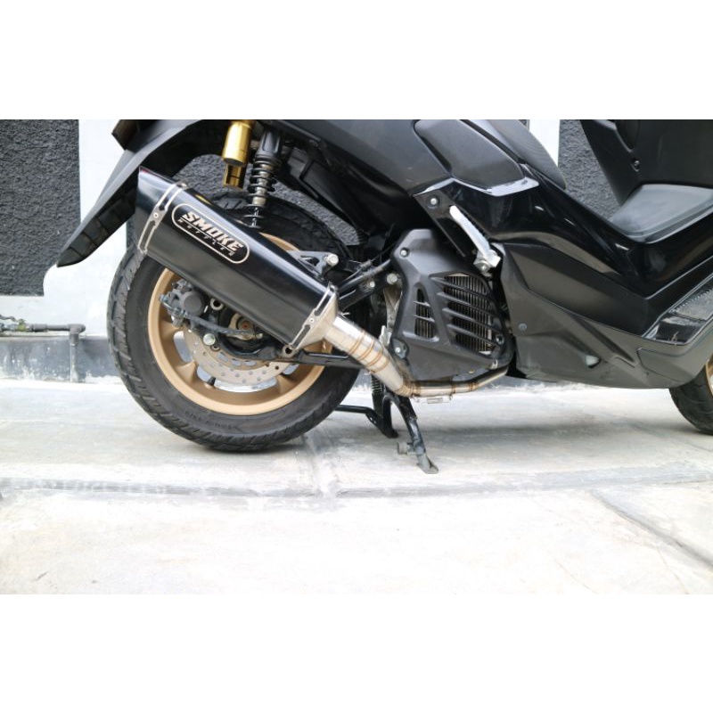 Yamaha NMAX — Smoke Muffler · Black — foto 5