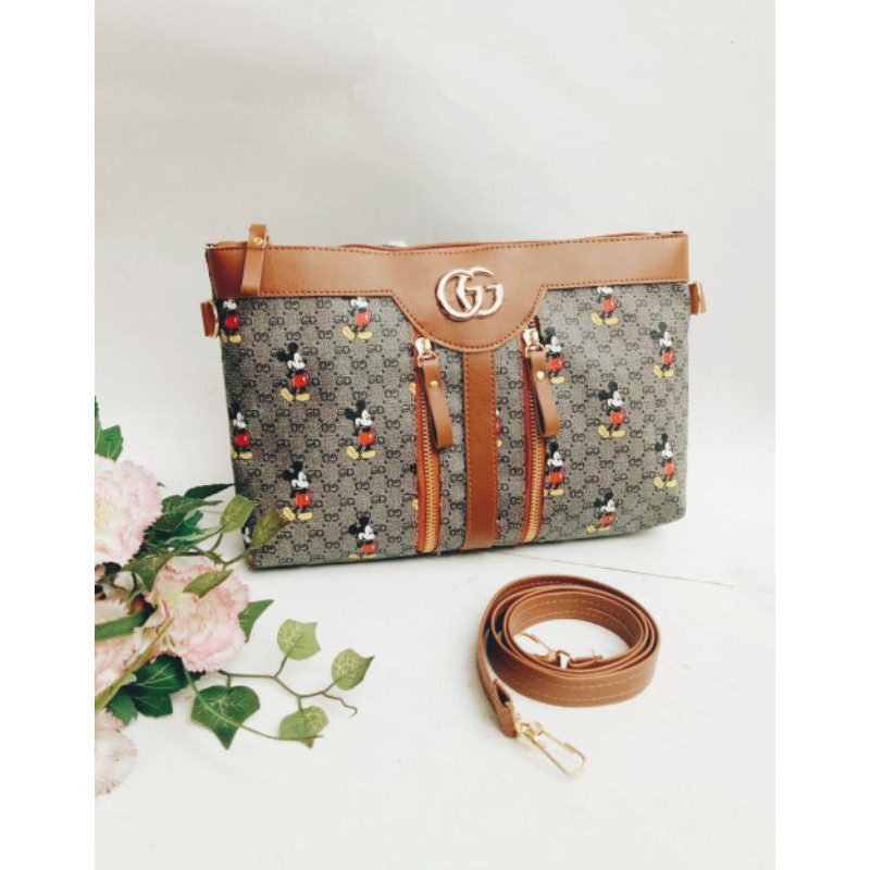 PTM-clutch bag motif karakter mickey