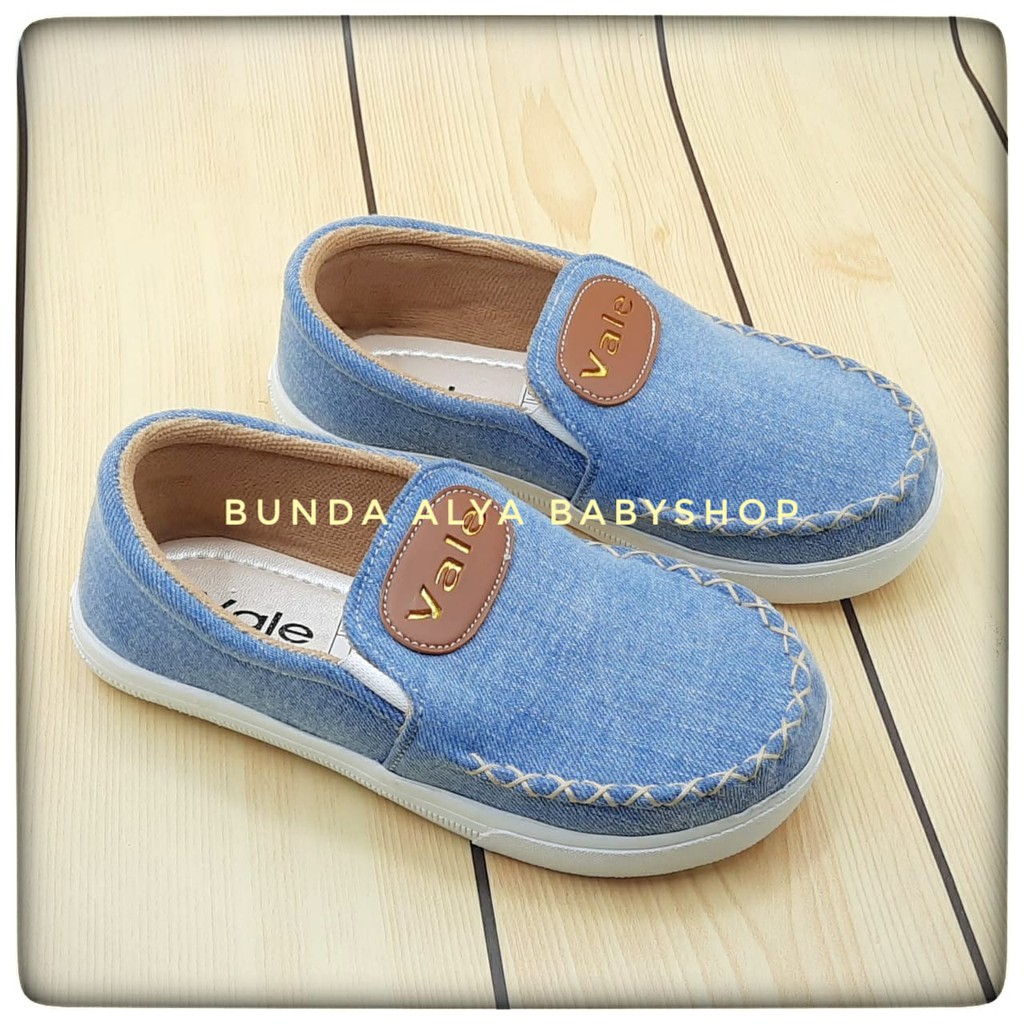 Sepatu Anak Perempuan Jeans Usia 6 7 Tahun Size 34 BIRU - Sepatu Anak Slip On Denim Alas Karet Anti Licin